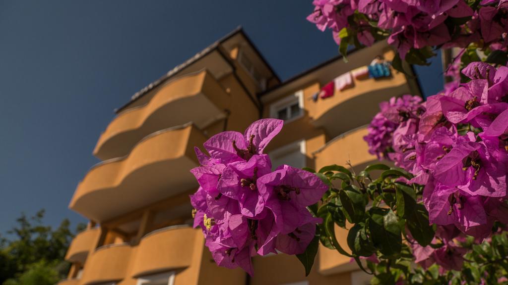 Apartments Villa Marta Opatija Exteriör bild